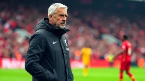 Liam Rosenior: Trainerwechsel, Chelsea, Sportliche Herausforderungen