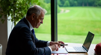 Einblick von Markus Krösche zur Vertragsverlängerung (2/10)